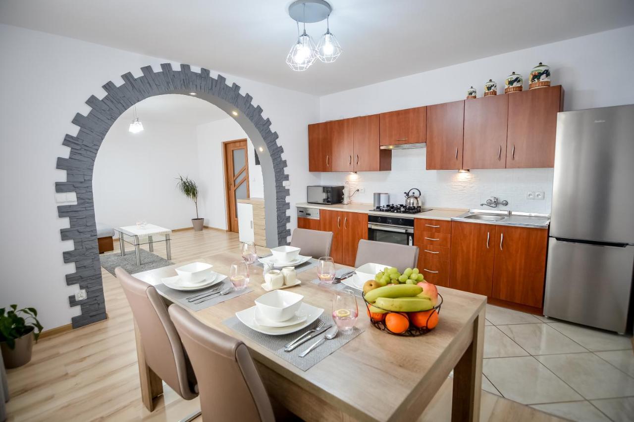 Apartamenty Przystanek Banska Banska Nizna エクステリア 写真