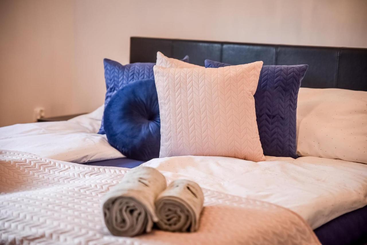Apartamenty Przystanek Banska Banska Nizna エクステリア 写真
